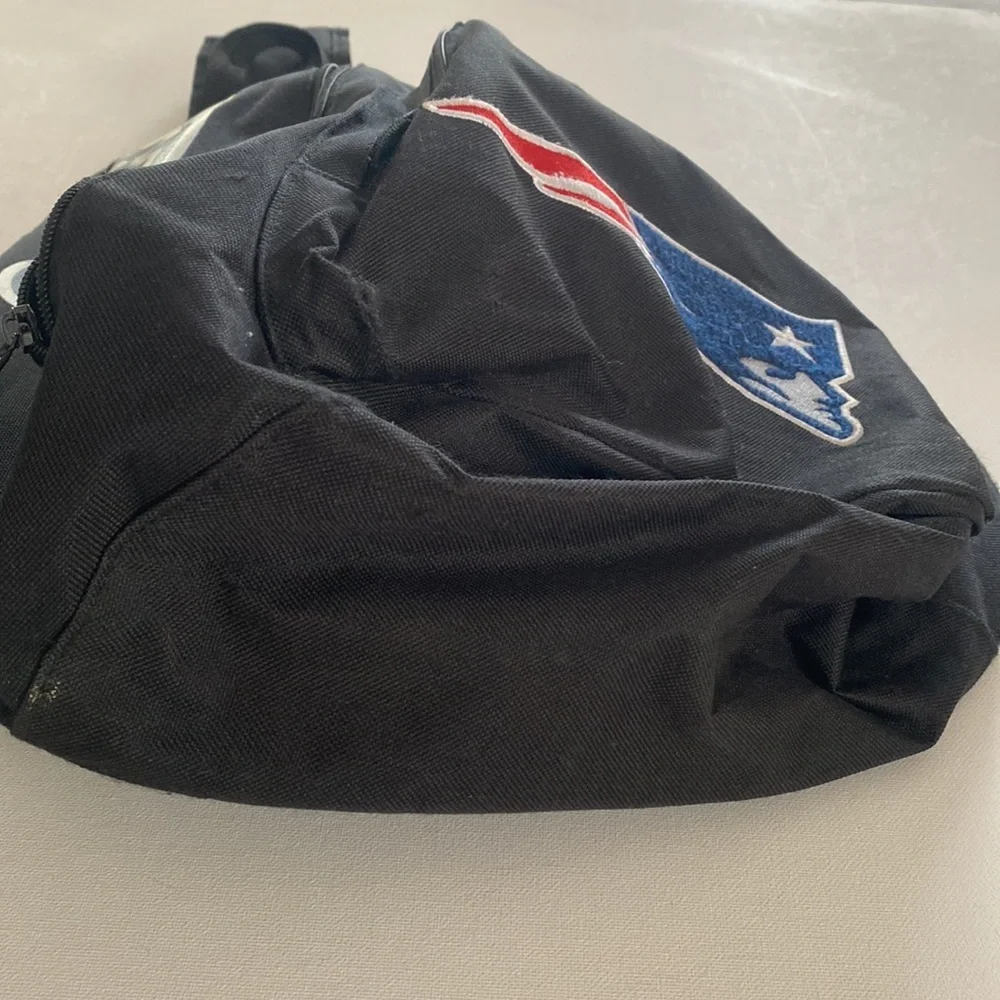 NFL‎ New England Patriots black slap back pack